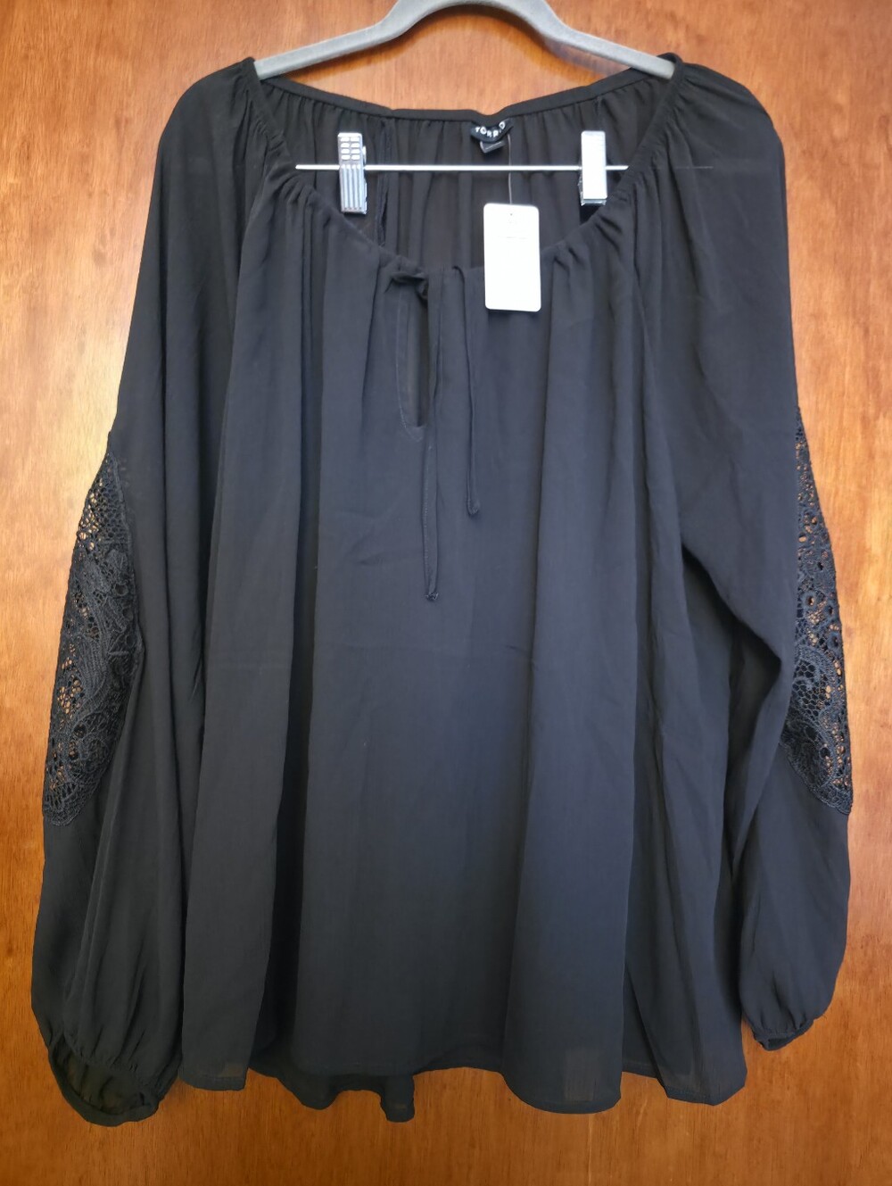 NWT Torrid Crinkle Chiffon Relaxed Popover Blouse Size 1X Crotchet Elbow Top